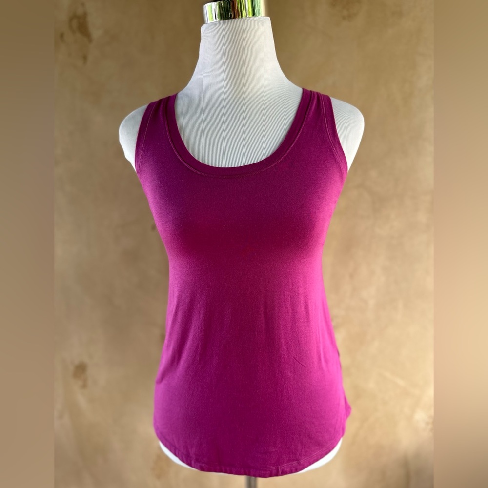 Calia by Carrie Underwood Crossed back pomegranate punch athletic tank top Sz XS